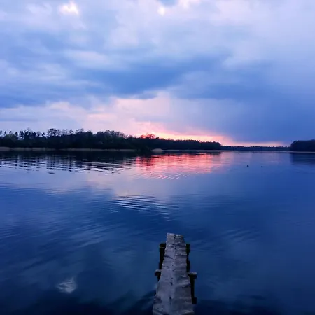 Pod Czerwonym Debem * Stare Kiejkuty